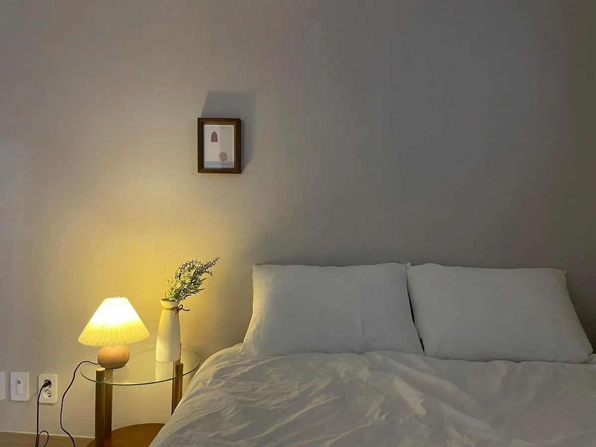 The Smile Appartement Seoel 0*,